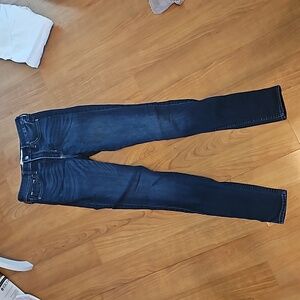 Hollister Super Skinny High Rise jeans. - Size 26 waist 31 length
